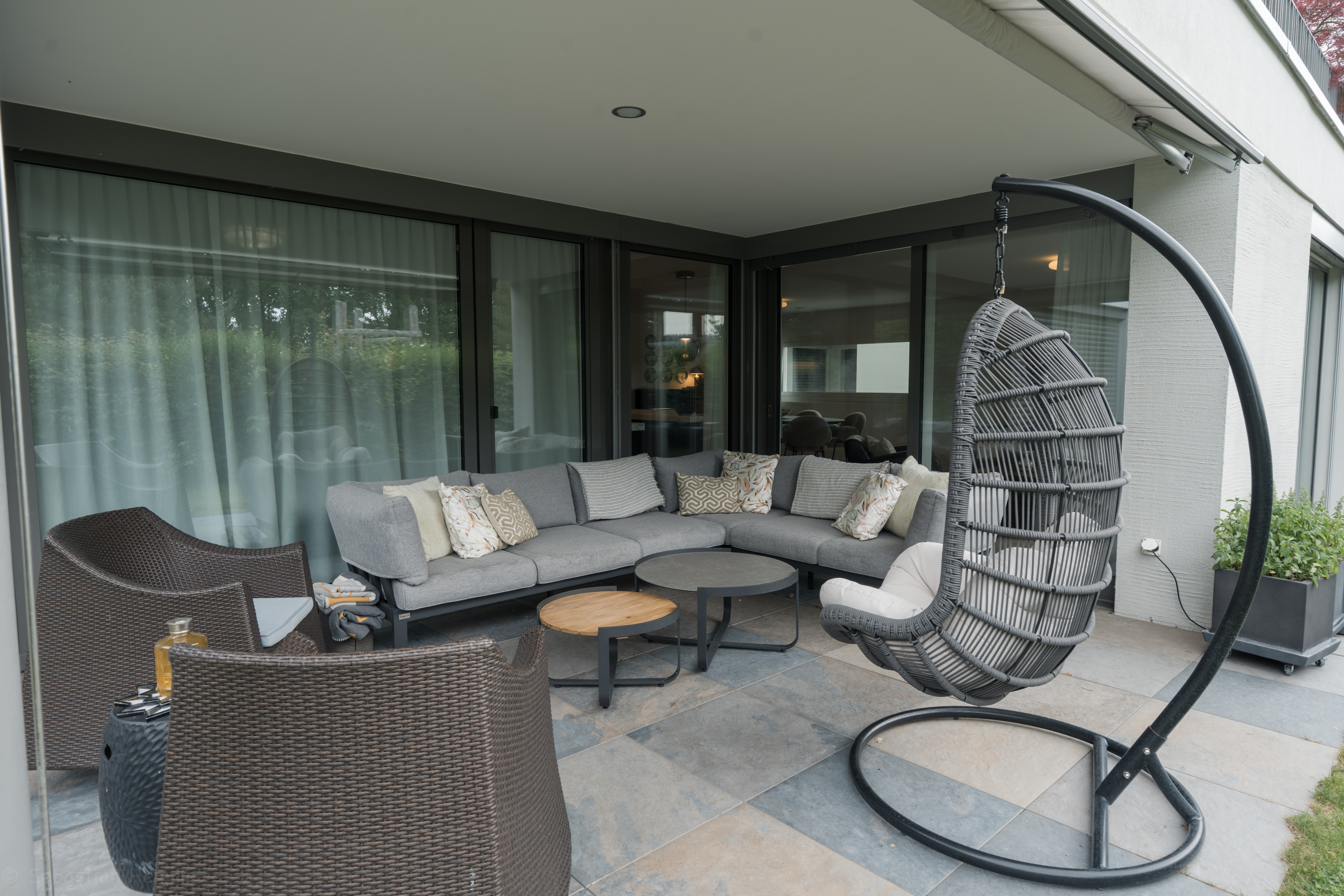 Covered terrace lounge — Aargau